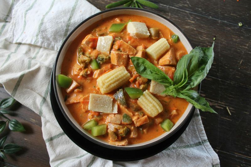 Thai Green Curry with Vegetables and Tofu