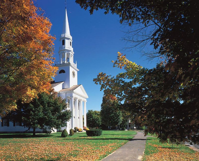 Litchfield: Colonial Elegance Meets Country Living