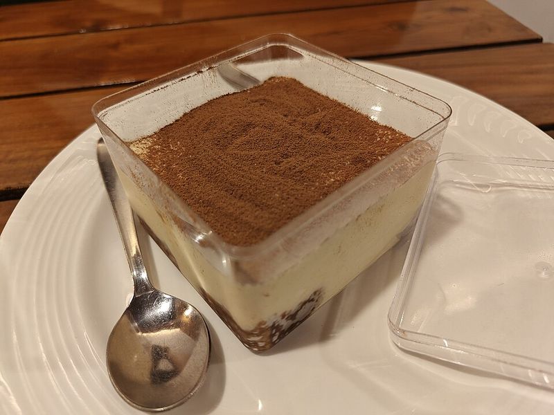 Tiramisu-Inspired Lazy Cake