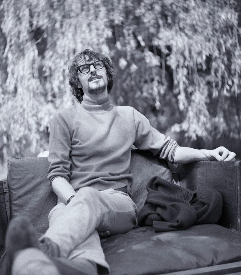 Everyone's Gone to the Moon (Jonathan King)