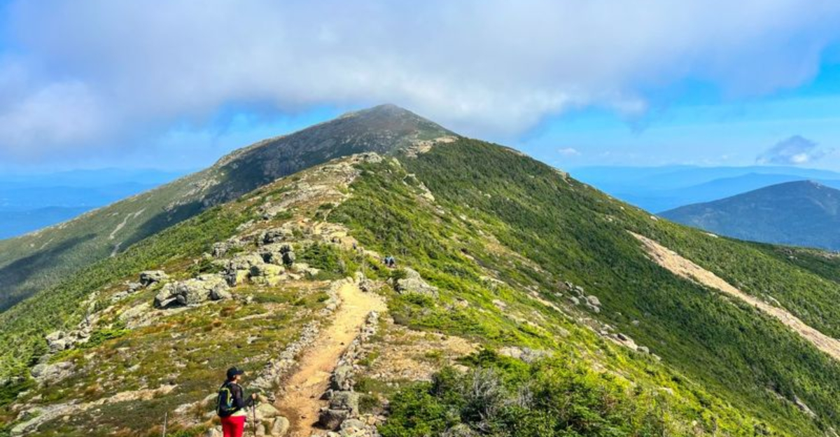 The 9-Mile Loop In New Hampshire That Covers Three White Mountain Peaks