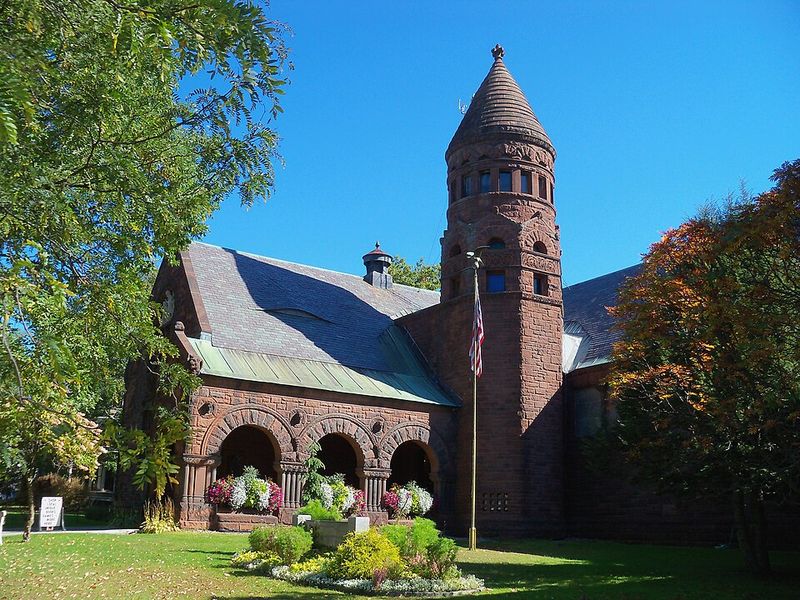 The Fairbanks Museum and Planetarium