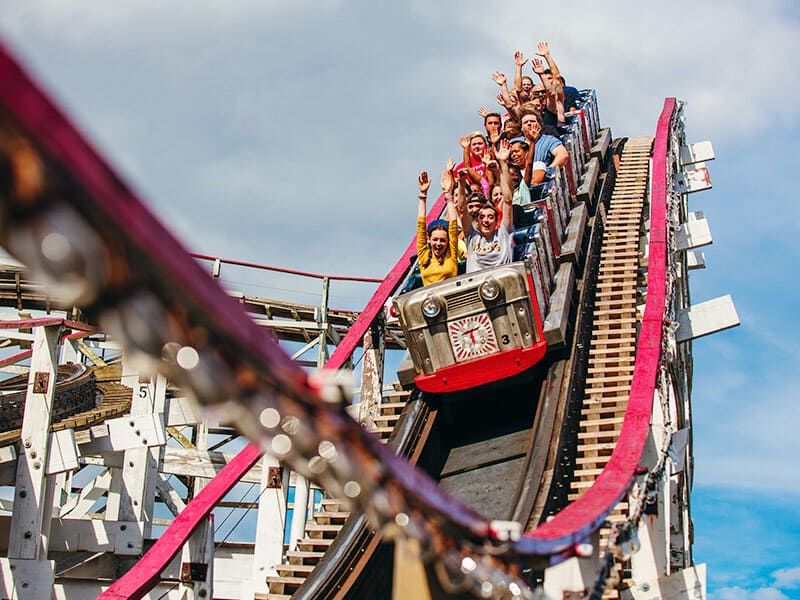 Legendary Wooden Roller Coasters