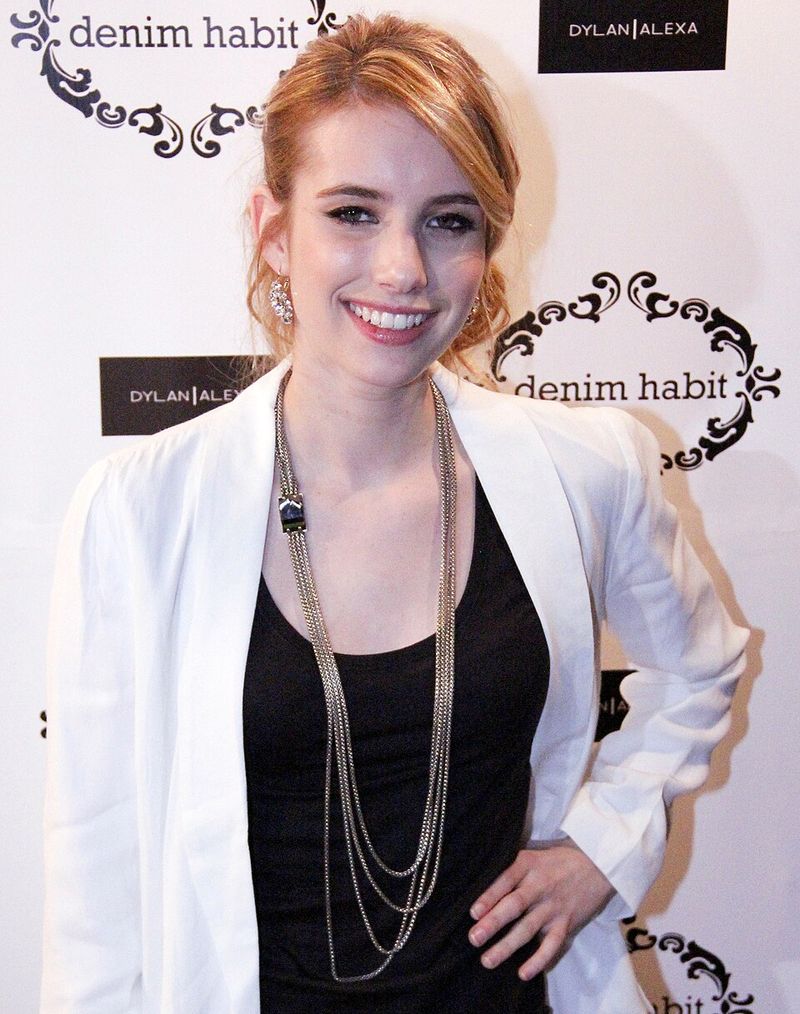 The Blackcoat's Daughter (2015)