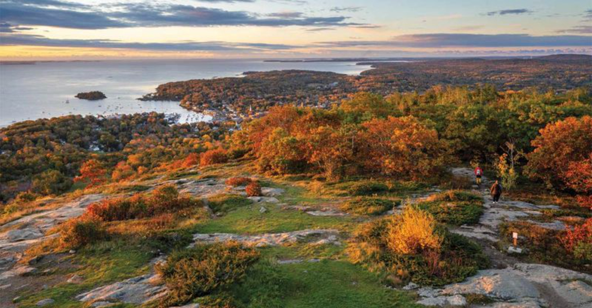 These 17 Maine Hikes Prove No One Does Fall Colors Quite Like New England