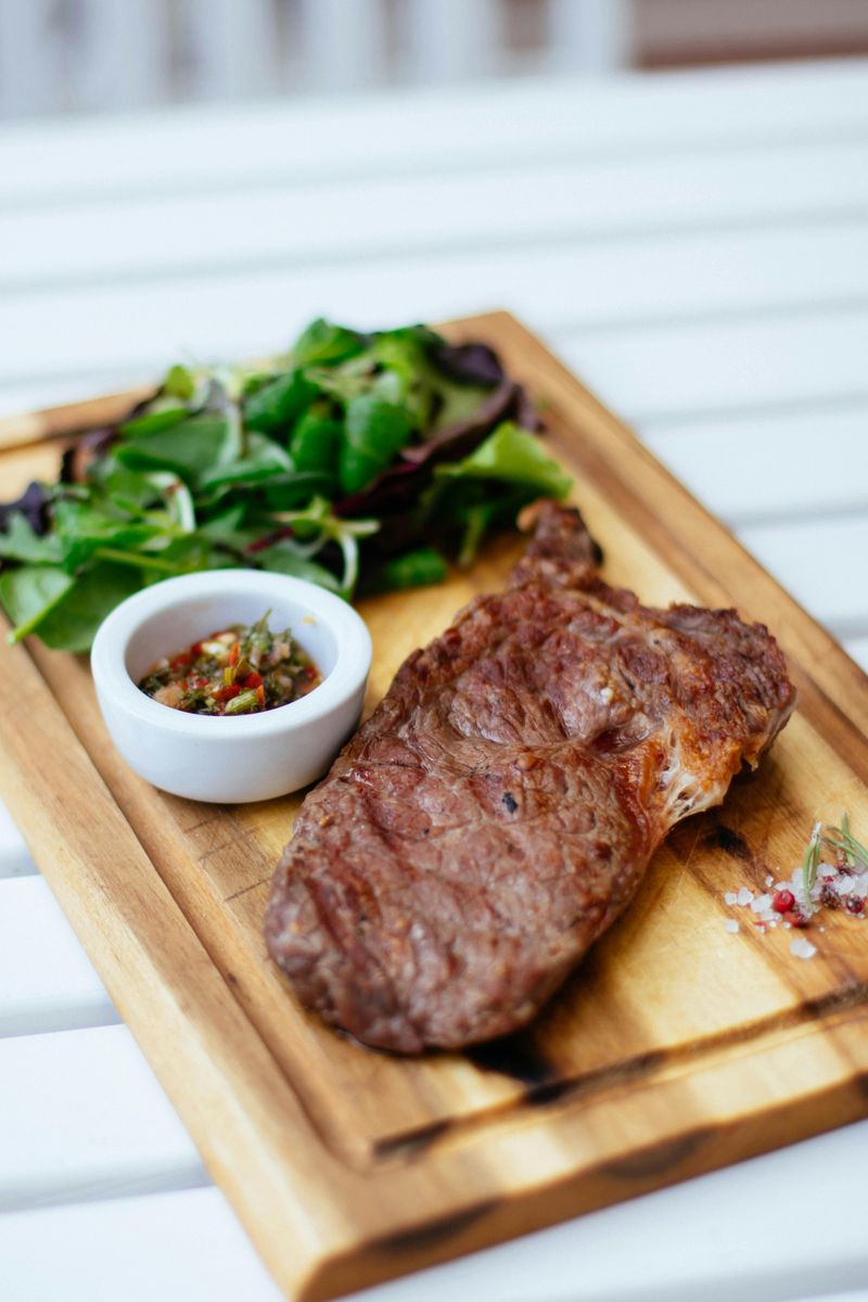 Not Letting Meat Rest Before Cutting
