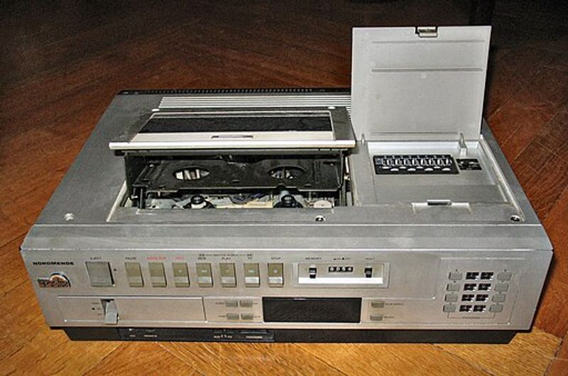 VCR (Videocassette Recorder)