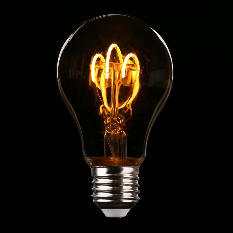 Thomas Edison Didn't Invent The Light Bulb