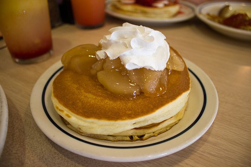 Apple Cinnamon Pancakes