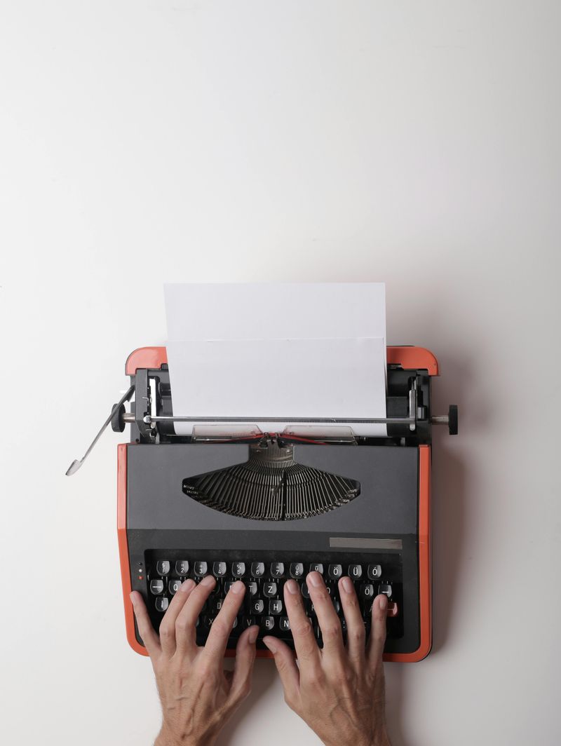 Typing On Noisy Typewriters