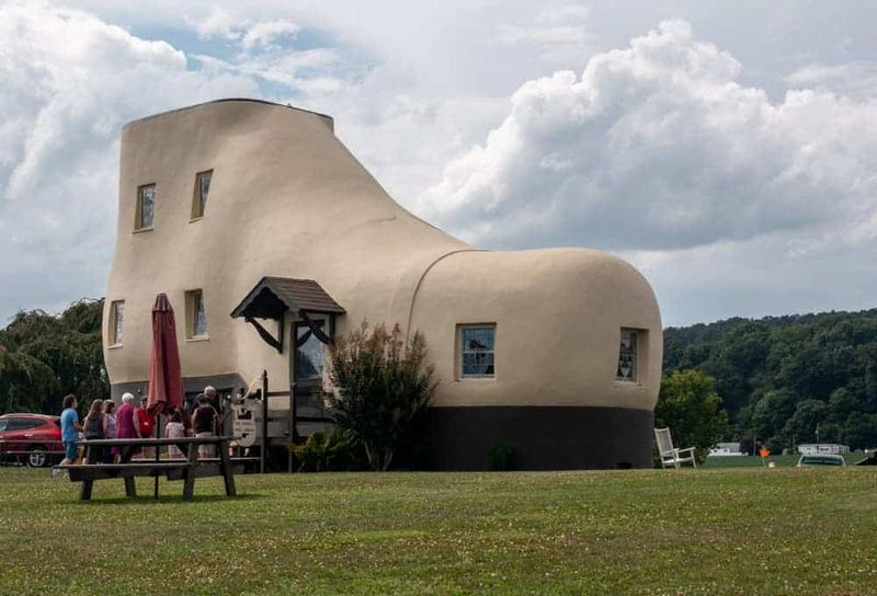 Free Stays With A Sweet Deal