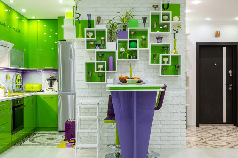 Avocado Green or Harvest Gold Appliances