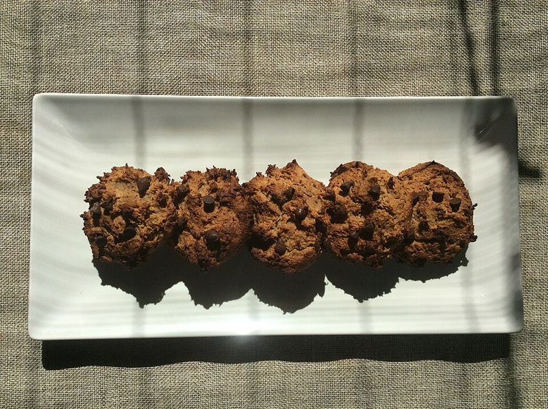 Chewy Banana Chocolate Chip Cookies