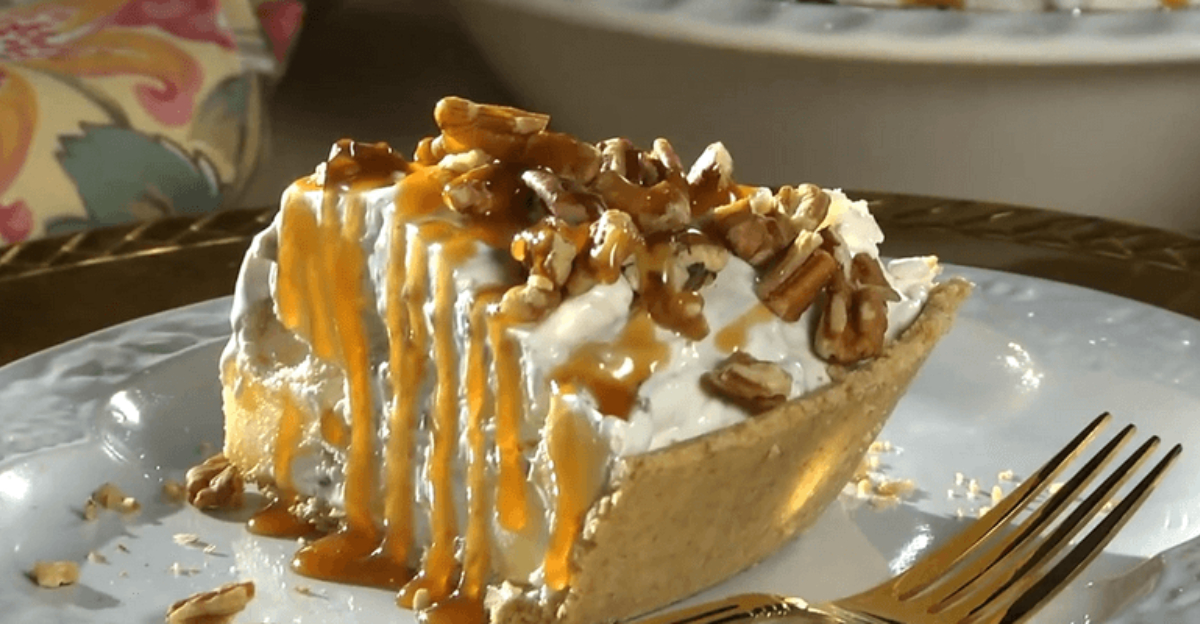 11 Retro Pies From The 1960s That Deserve A Revival