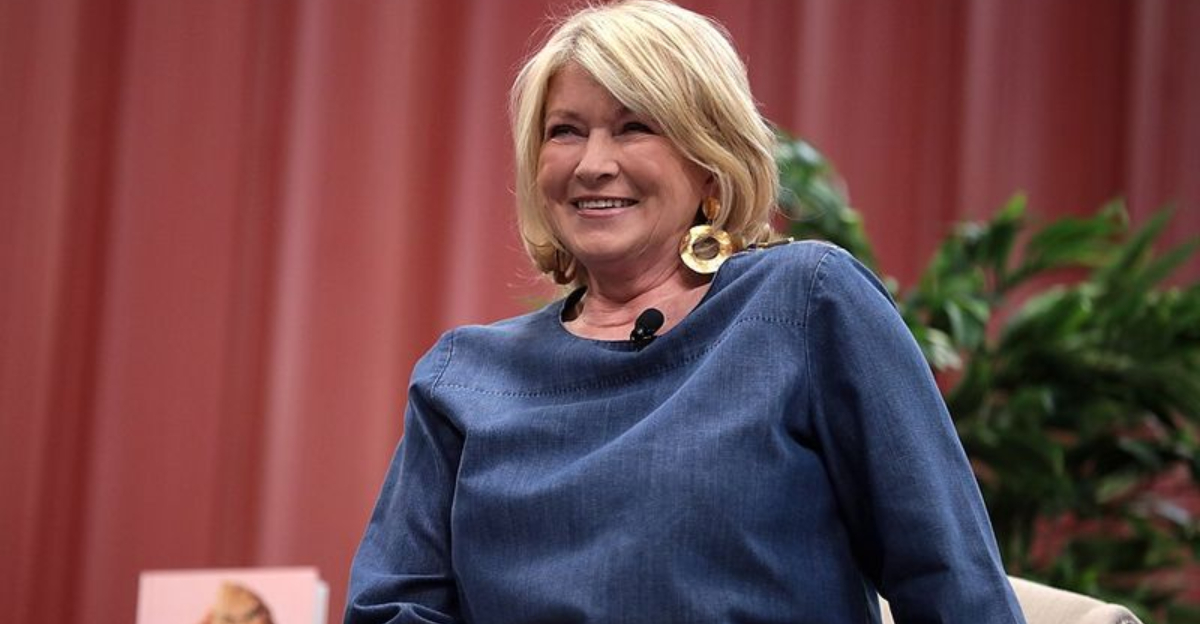 15 Celebrities Who Kept Their Day Jobs Even After Fame