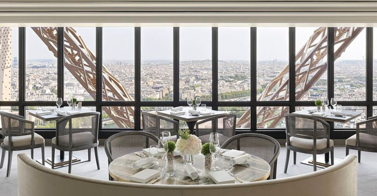 15 World Landmarks Offering Unforgettable Meals Inside Their Walls