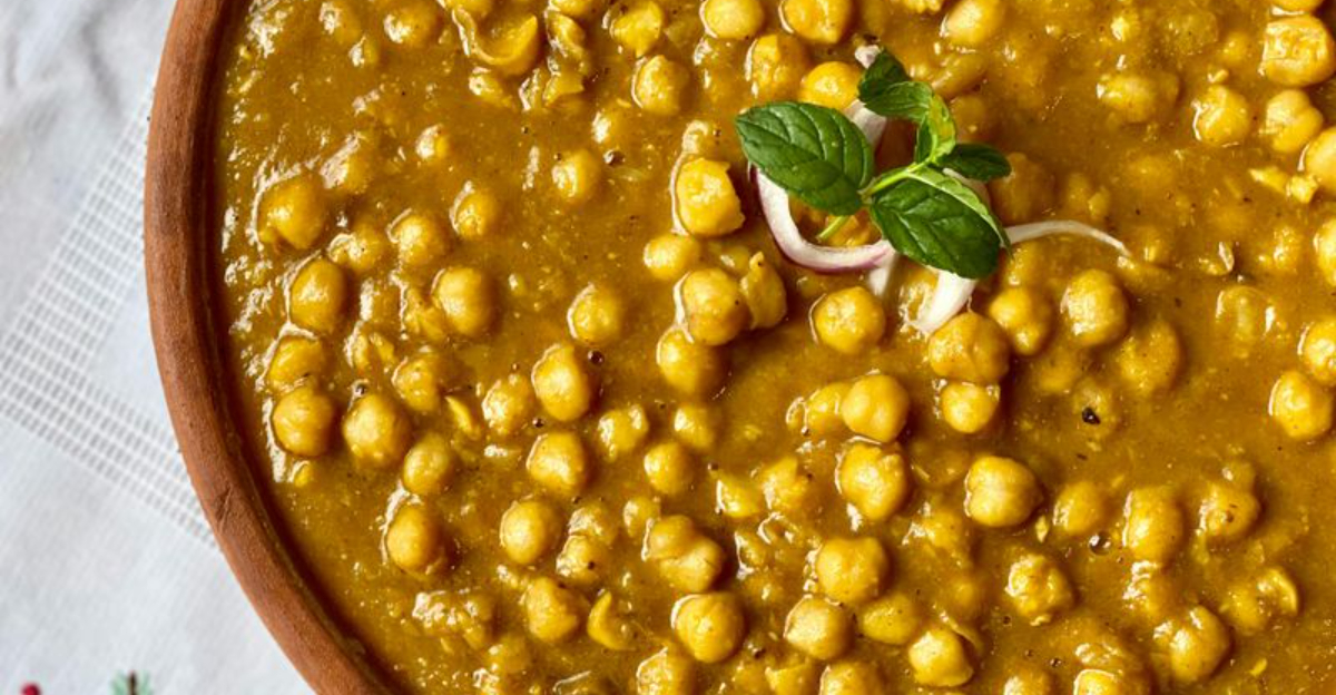 18 Cozy Dishes From Around The World Your Family Will Fall In Love With