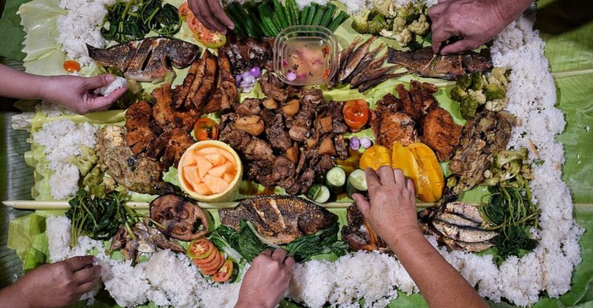 29 Unique Dining Traditions From Around The World