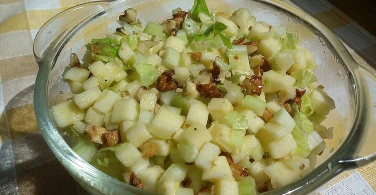 6 Vintage Thanksgiving Sides Ready To Gobble Up The Spotlight Again