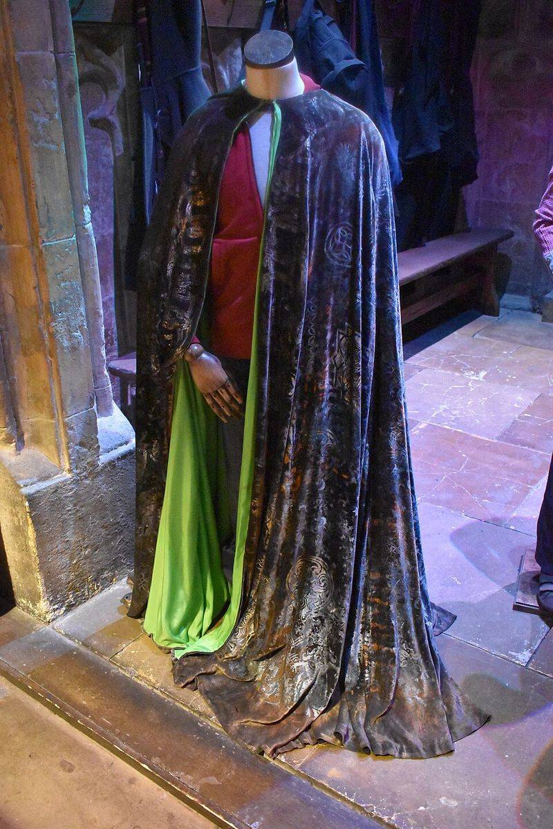 Harry's Is The Only Invisibility Cloak In Existence
