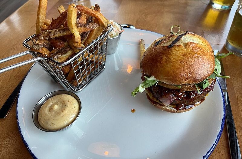 Bistro Burger With Aioli Fries