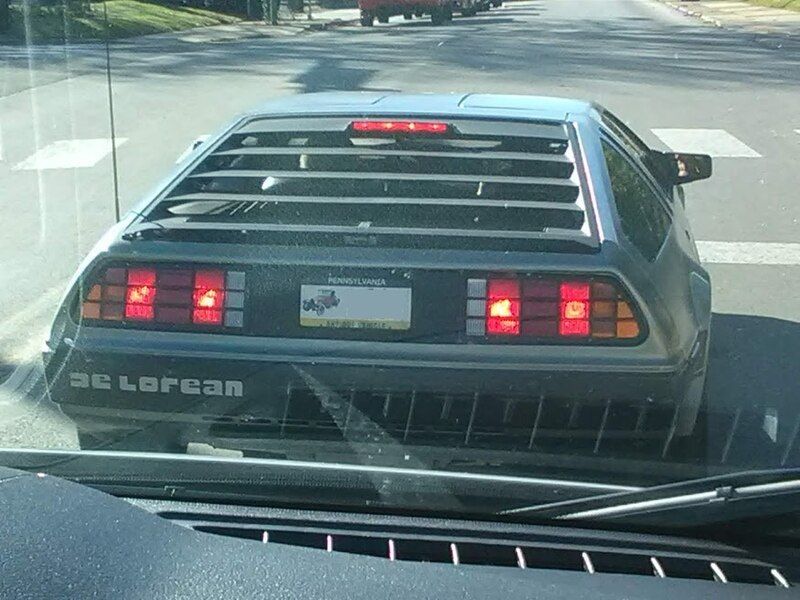 DeLorean DMC-12 (1981–1982) - Stainless-Steel Gullwings