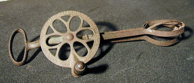 Hand-Crank Egg Beaters