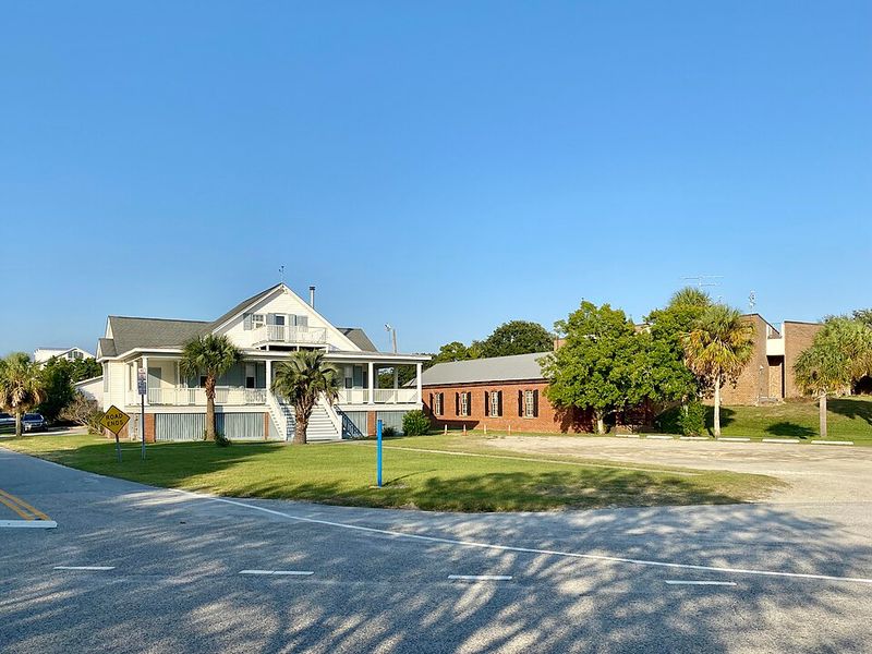 Shop Local Boutiques