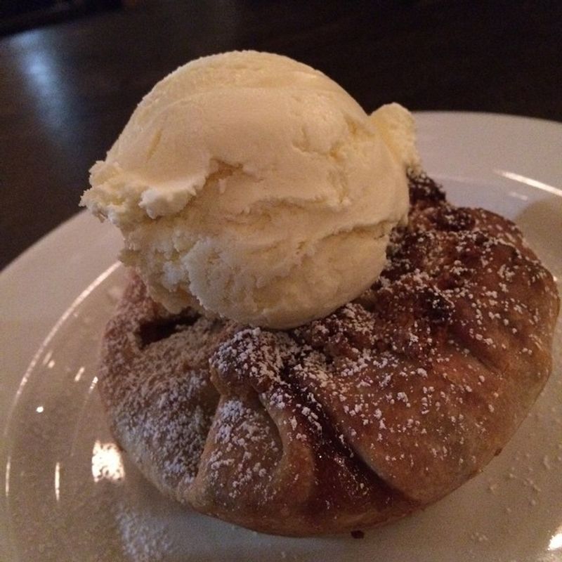 Pear Pie With Ginger Ice Cream