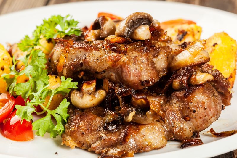 Chopped Steak with Sautéed Mushrooms