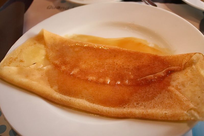 Crêpes Suzette With Orange Sauce