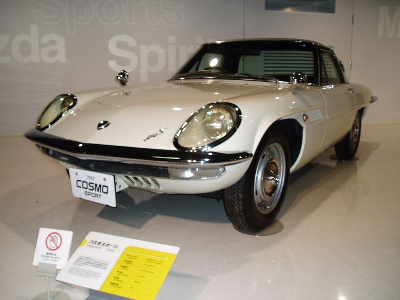Mazda Cosmo Sport (1967–1972) - Early Rotary Sports Car