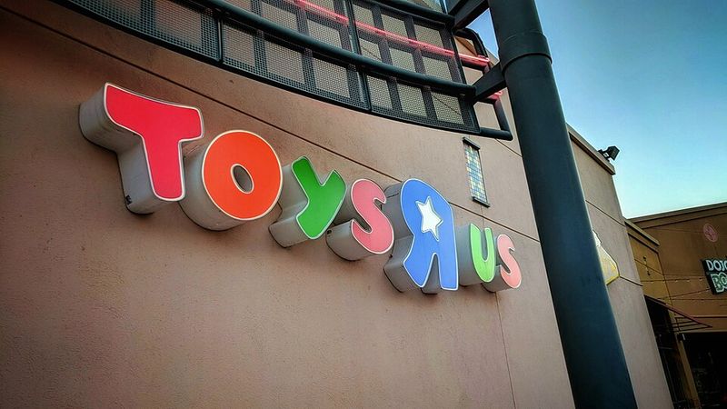 Toys R Us