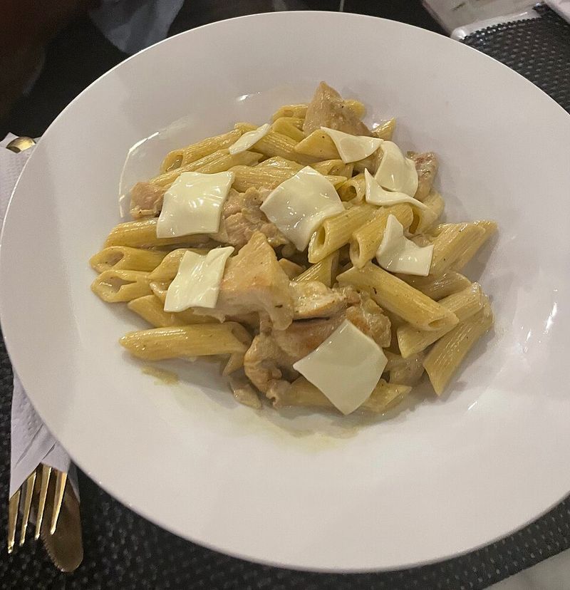 Creamy Chicken Alfredo Pasta