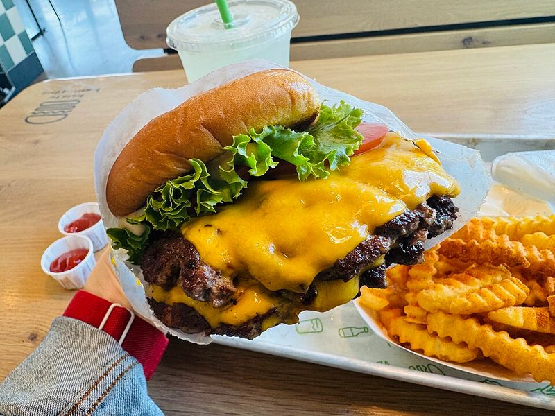 Shake Shack ShackBurger