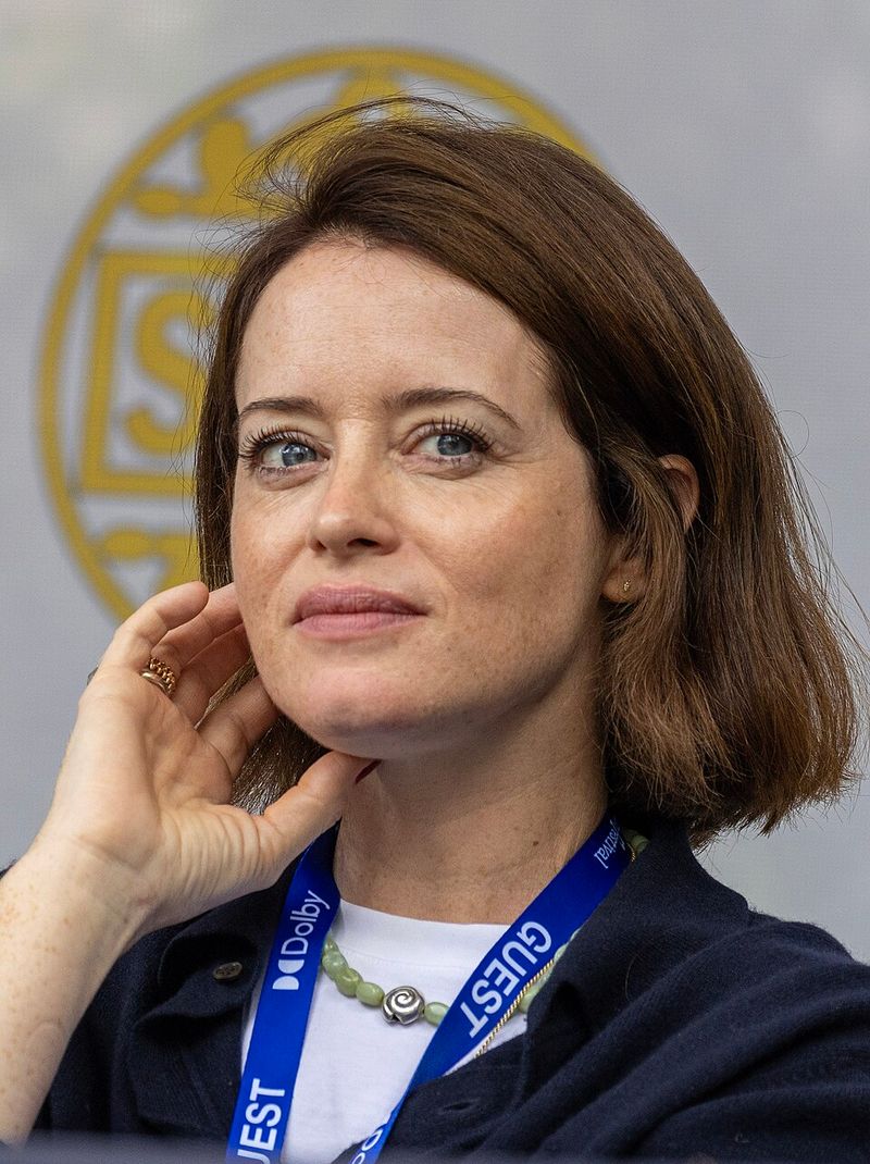 Claire Foy → Olivia Colman as Queen Elizabeth II