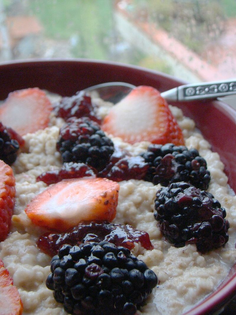 Berry Overnight Oats