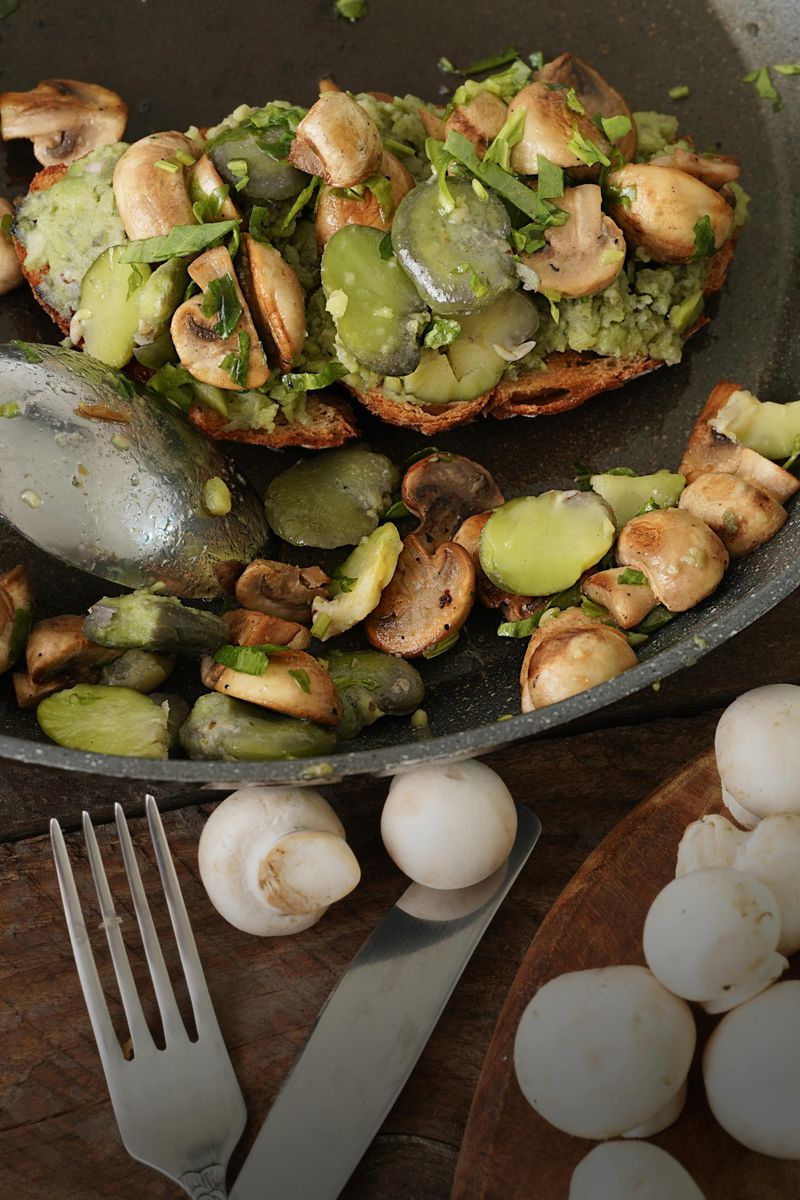 Sautéed Mushrooms on Toast