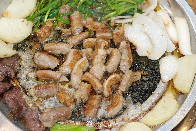 Beef Small Intestines (Gopchang-gui, 곱창구이)