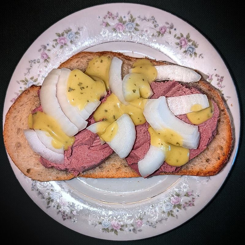 Braunschweiger Sandwiches