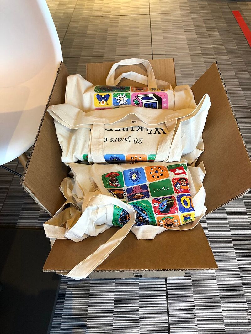 Mixed Goodie Bags Of Tiny Toys And Bouncy Prizes