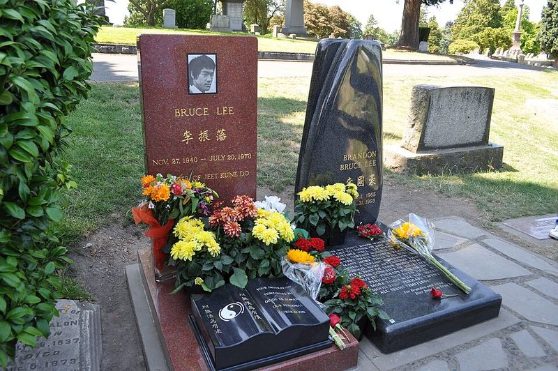 Bruce Lee (Lake View Cemetery, Seattle)