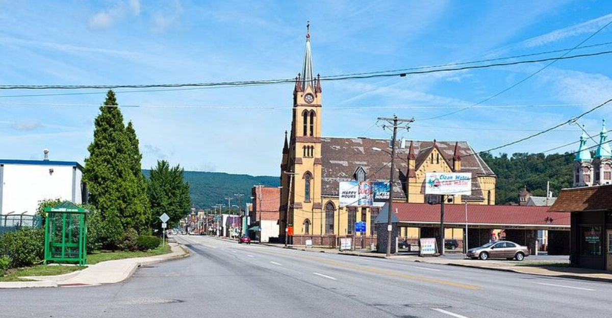 Johnstown, A City Where Allegheny Mountains Blend With Street Art And Flood History
