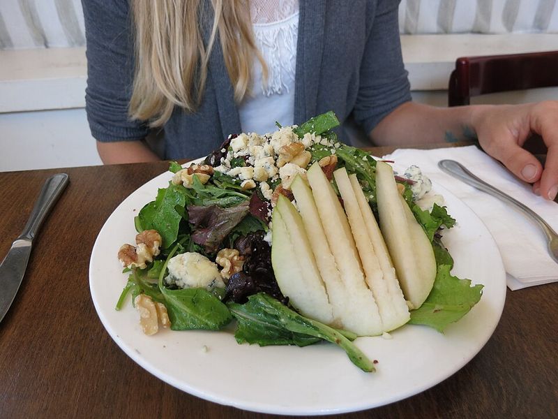 Pear and Cheese Salad