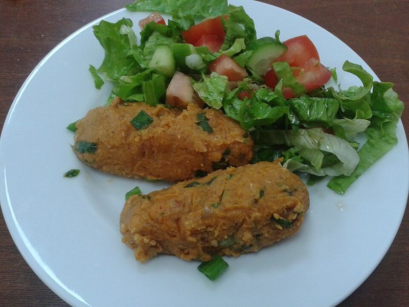 Turkish Lentil Meatballs (Mercimek Köftesi)