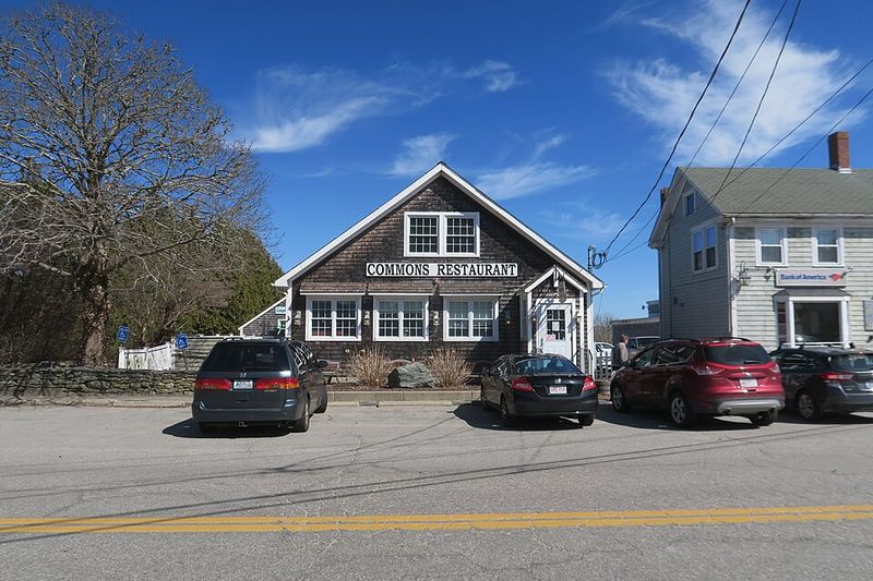 Commons Lunch Restaurant On The Green