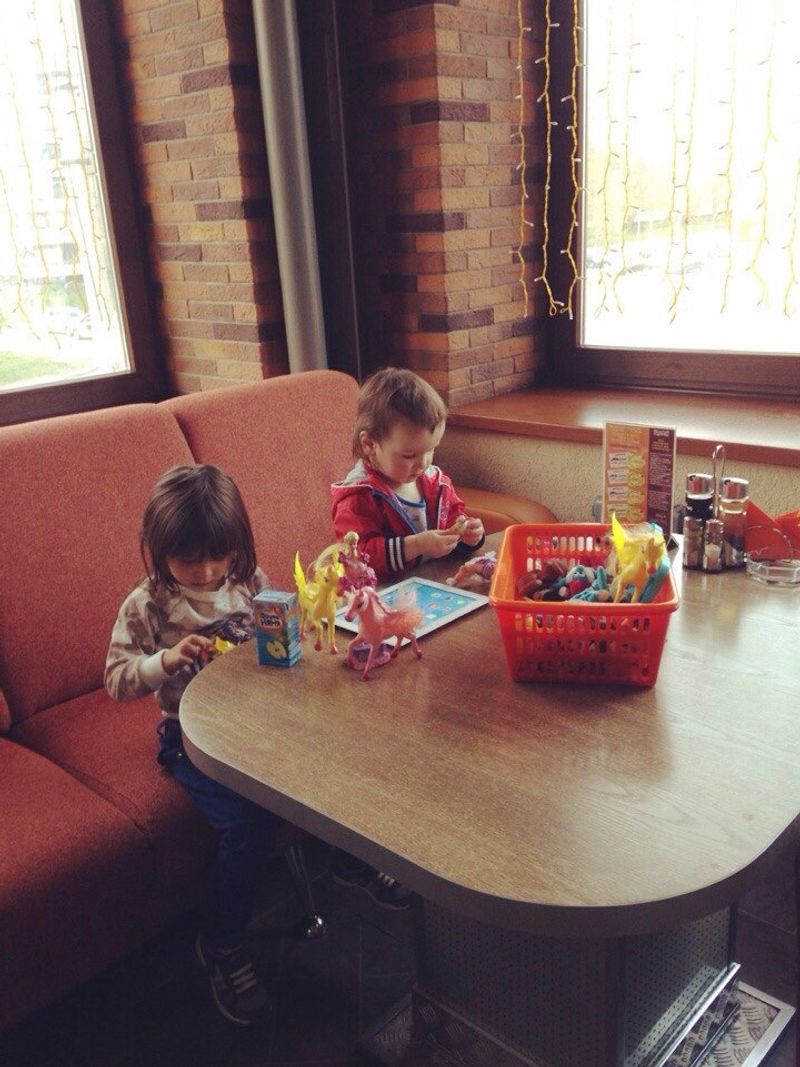 Transforming Food Playsets Phase