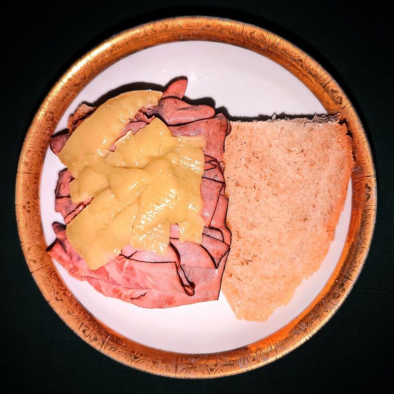 Roast Beef & Cheddar Sandwich