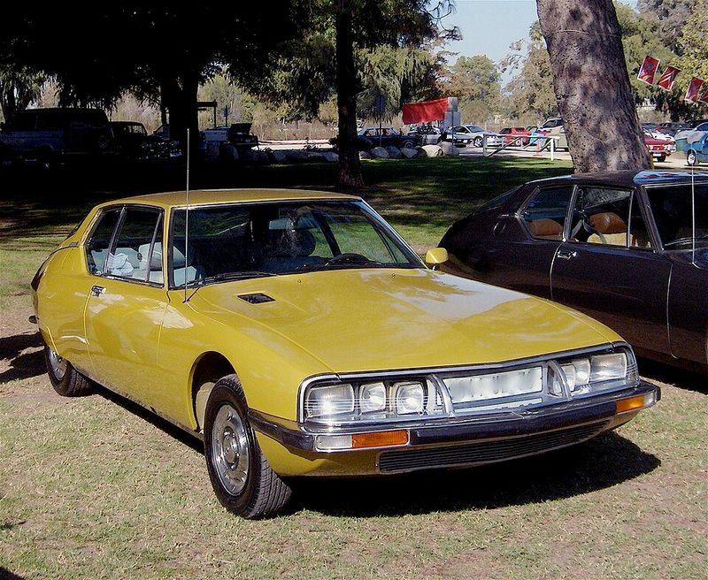 Citroën SM (1970–1975) - Maserati-V6 GT With Hyper-Advanced Hydraulics