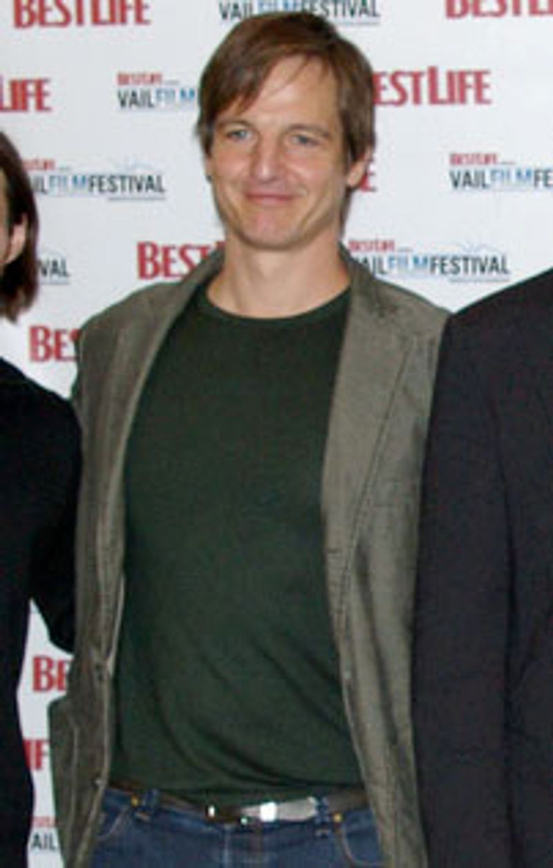 Tom Cruise & William Mapother – First Cousins